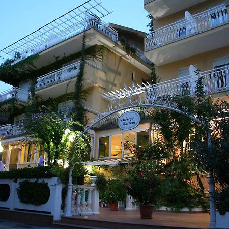 Hotel Marconi Cattolica Eksteriør billede