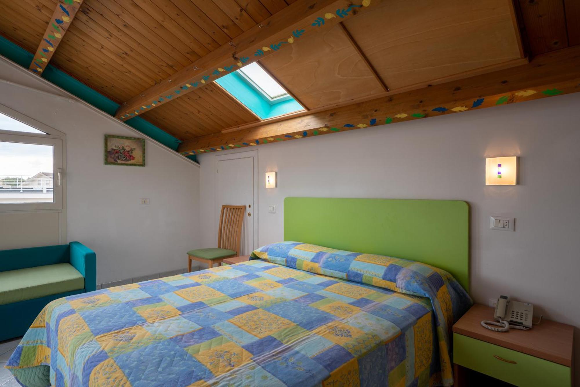 Hotel Marconi Cattolica Eksteriør billede