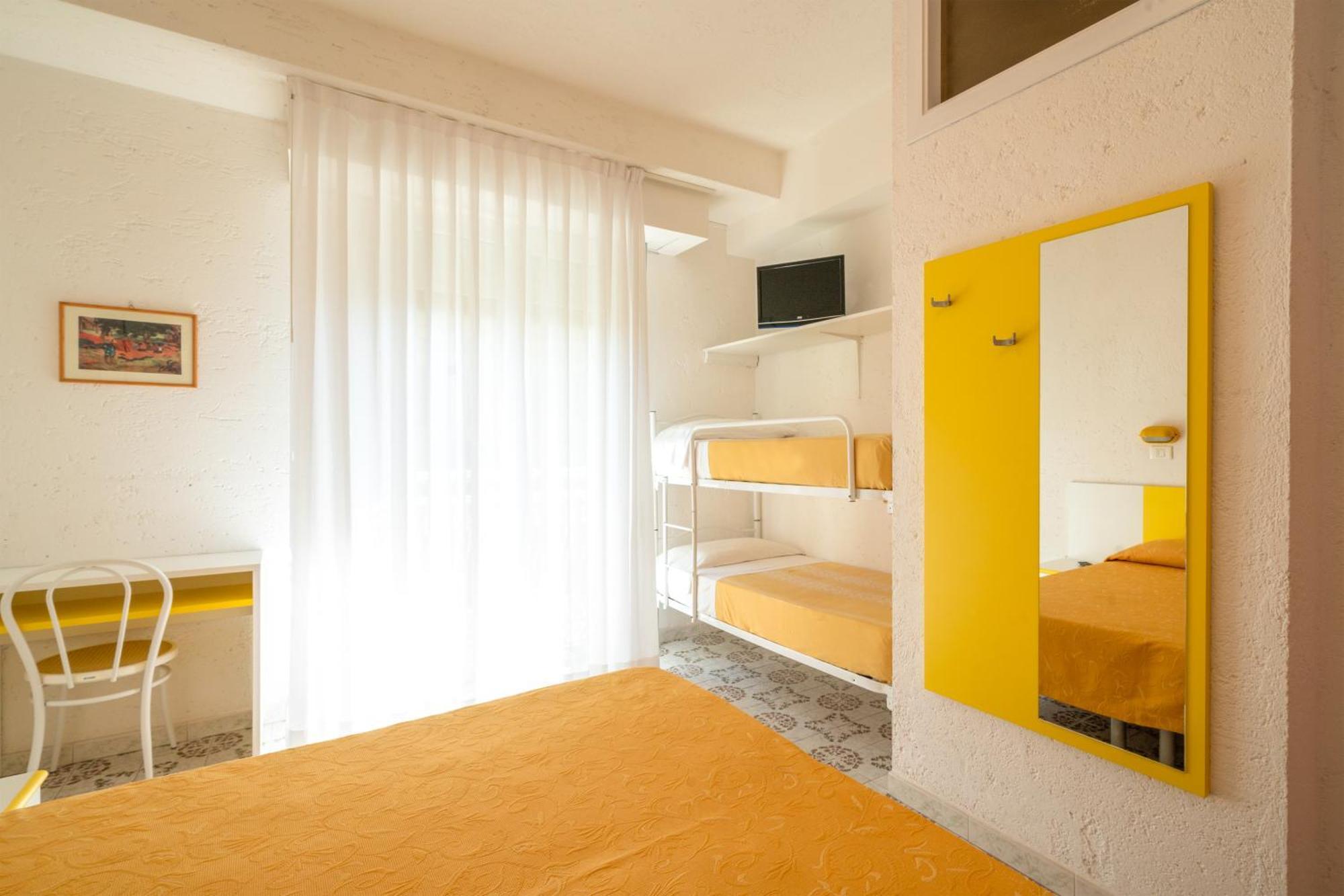 Hotel Marconi Cattolica Eksteriør billede