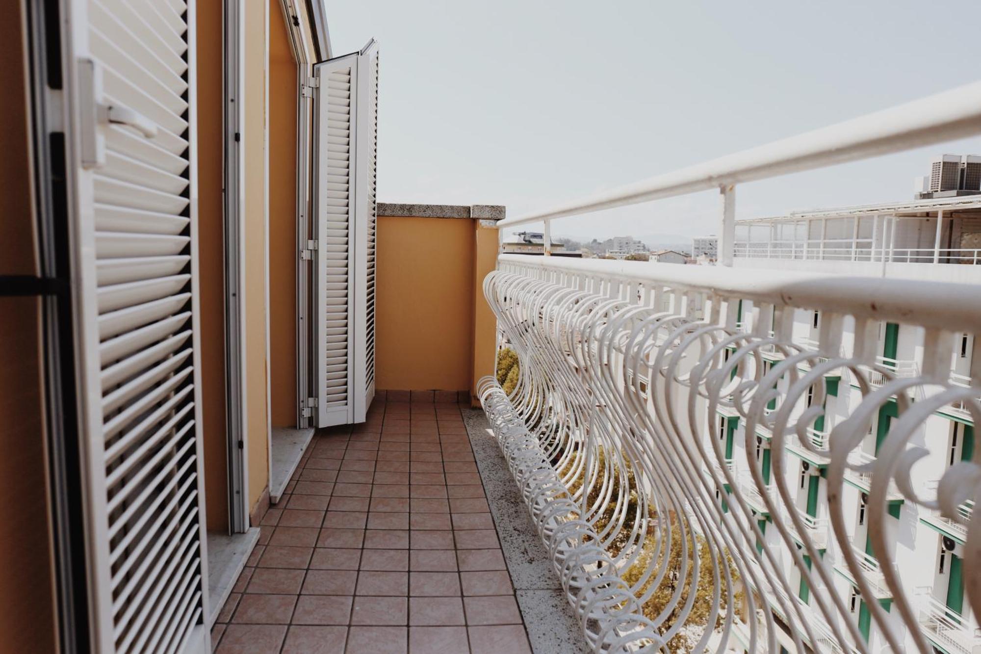 Hotel Marconi Cattolica Eksteriør billede