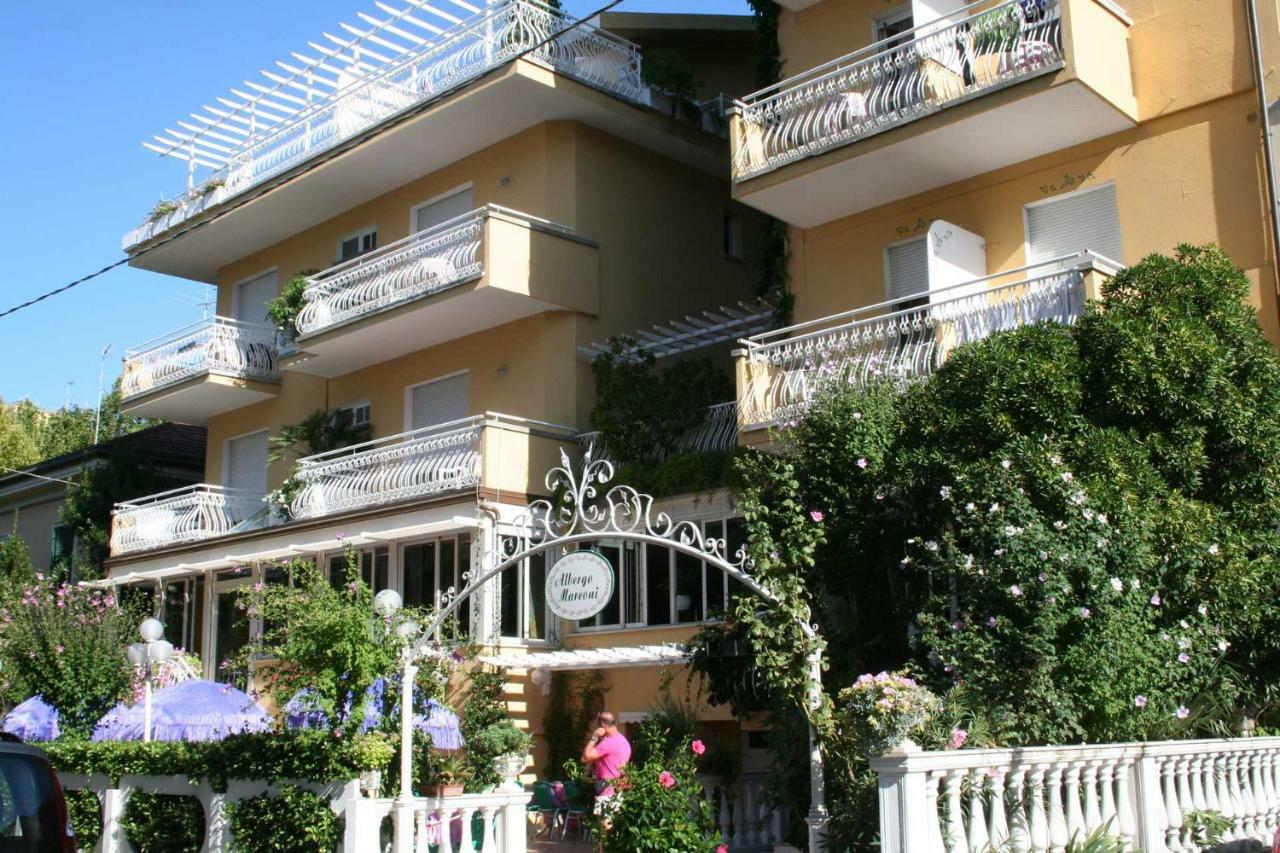 Hotel Marconi Cattolica Eksteriør billede