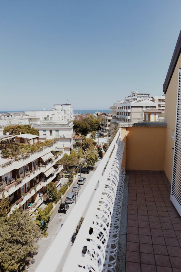 Hotel Marconi Cattolica Eksteriør billede